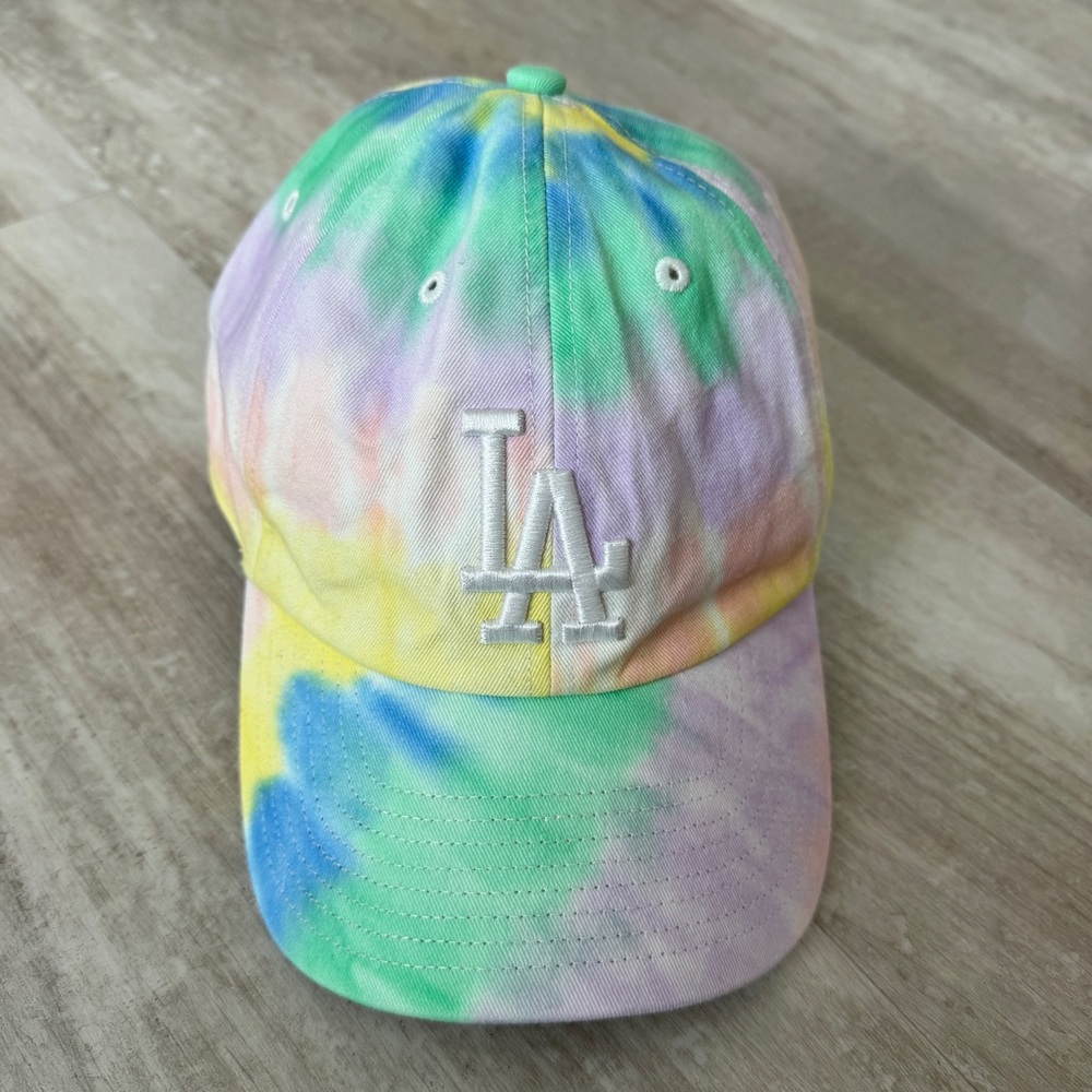 Carhatt “LA” Tie dye hat